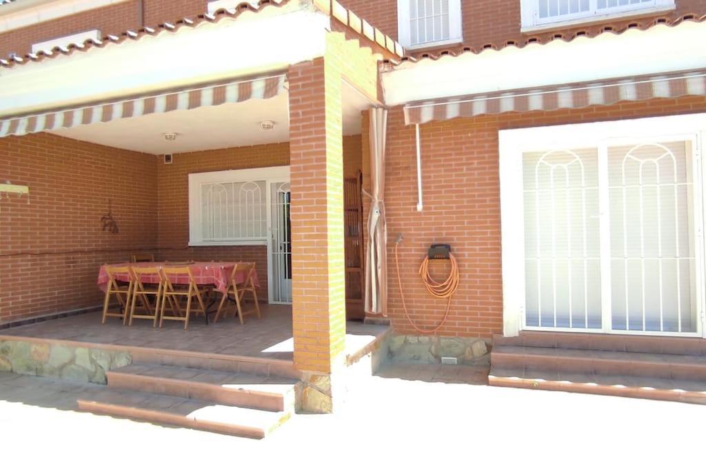 Barcience La Casa De Taramona, Cerca De Puy Du Fouヴィラ エクステリア 写真